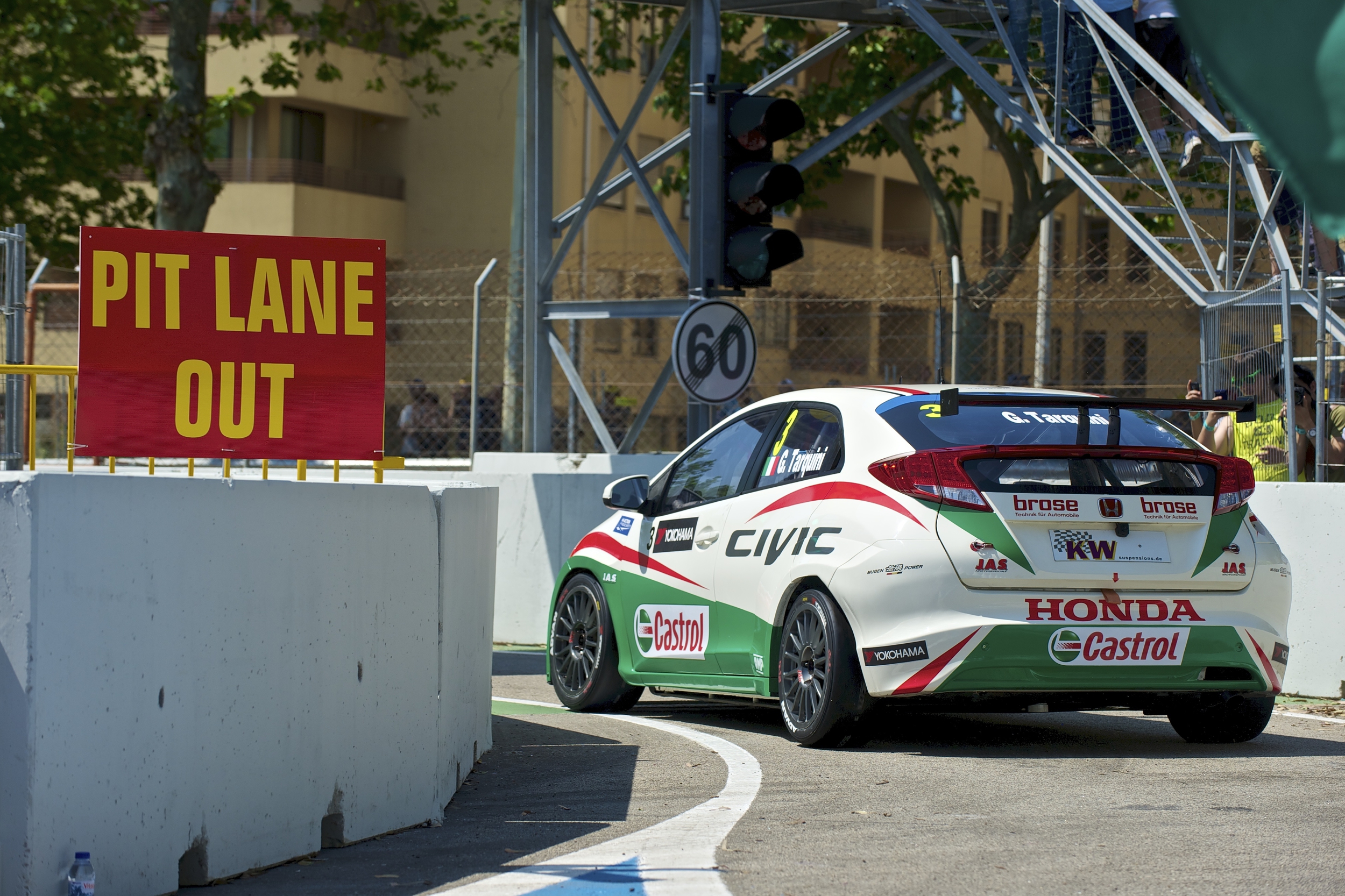 WTCR - Portuguese pride as Monteiro scores emotional WTCR win in